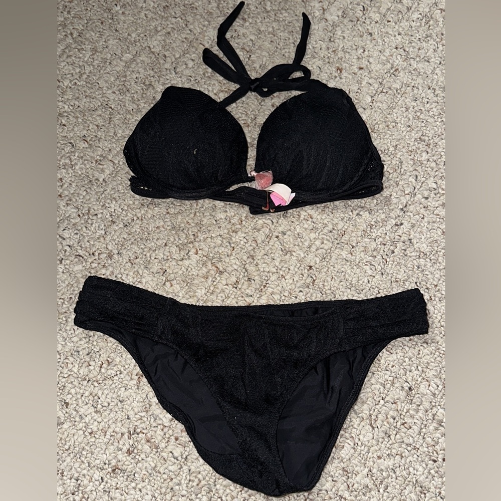 Victoria Secret 34b & Small